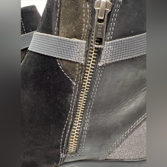 KEEN Morrison Mid Boot Suede Black Zip Belted Comfort Ankle Boots Women's Size 8 - Picture 11 of 16